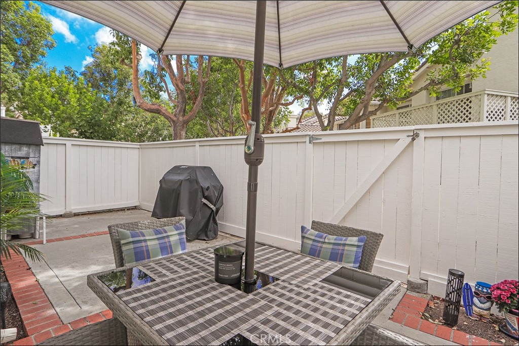 25462 Sonoma, Lake Forest CA 92630 - photo 5