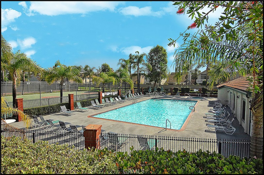 25462 Sonoma, Lake Forest CA 92630 - photo 13