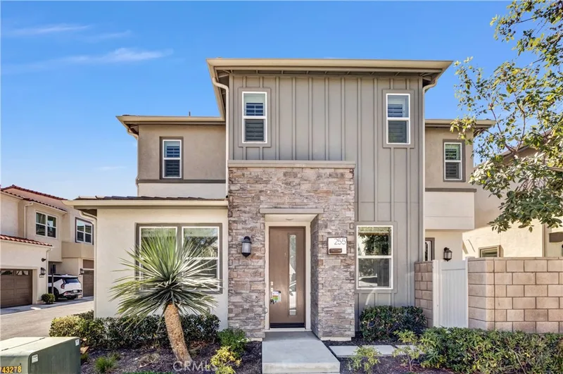 255 Siena, Lake Forest, CA 92630