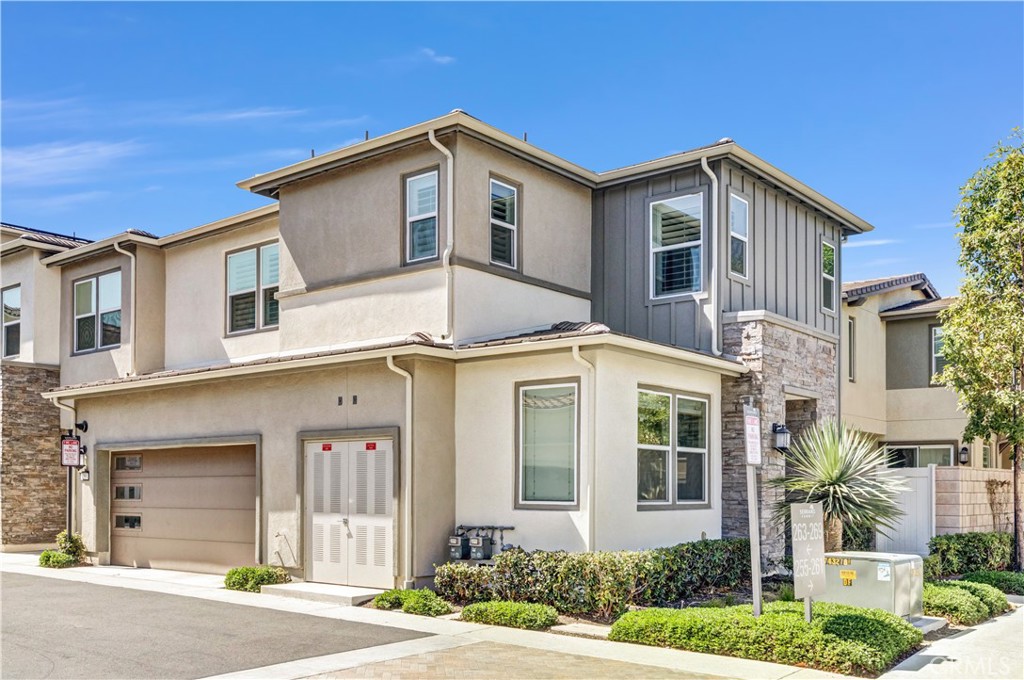 255 Siena, Lake Forest CA 92630 - photo 2