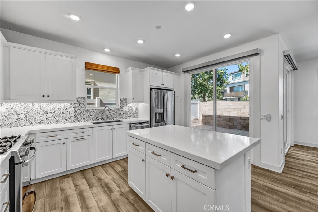 255 Siena, Lake Forest CA 92630 - photo 6