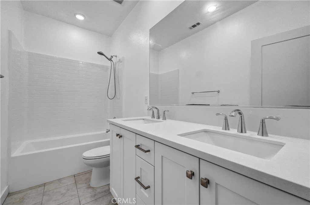 255 Siena, Lake Forest CA 92630 - photo 14