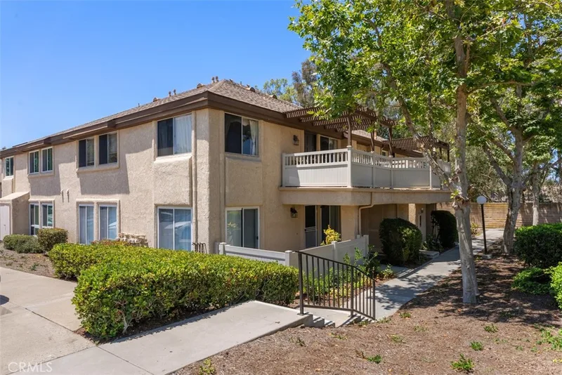 25652 Rimgate Drive 1C, Lake Forest, CA 92630