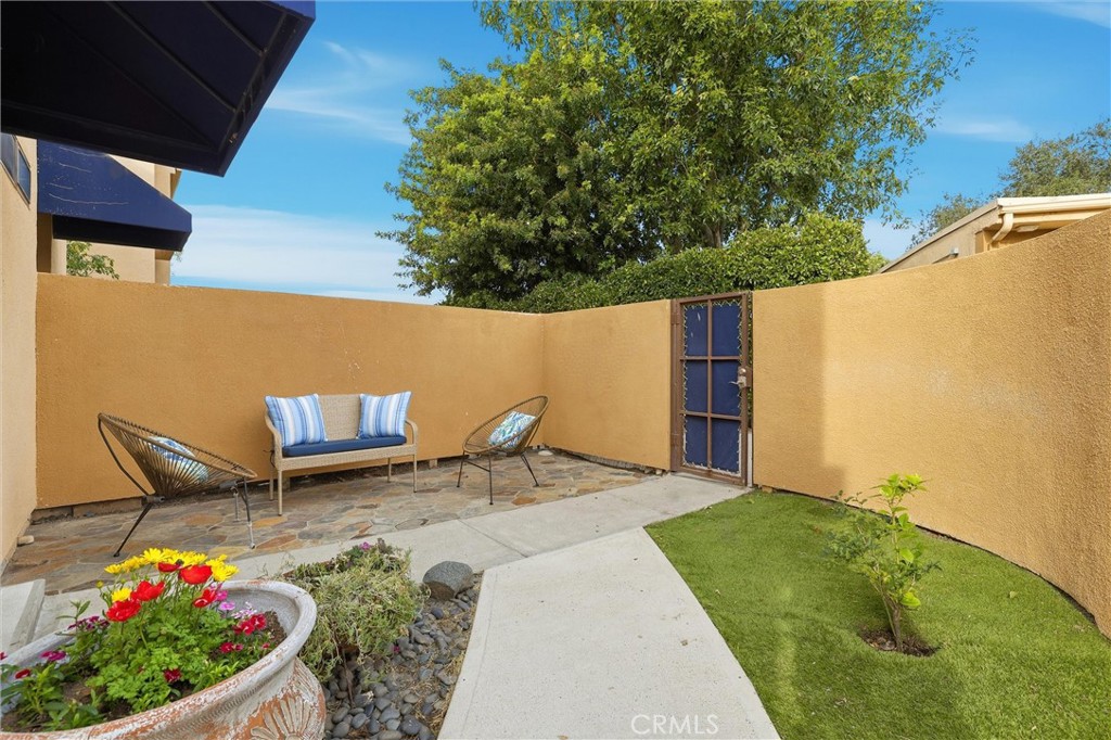 25671 Le Parc 59, Lake Forest CA 92630 - photo 1