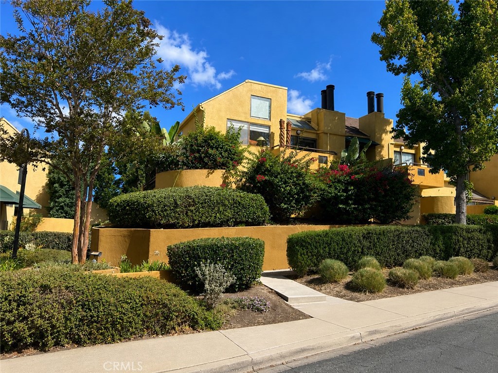 25712 Le Parc 49, Lake Forest CA 92630 - photo 1