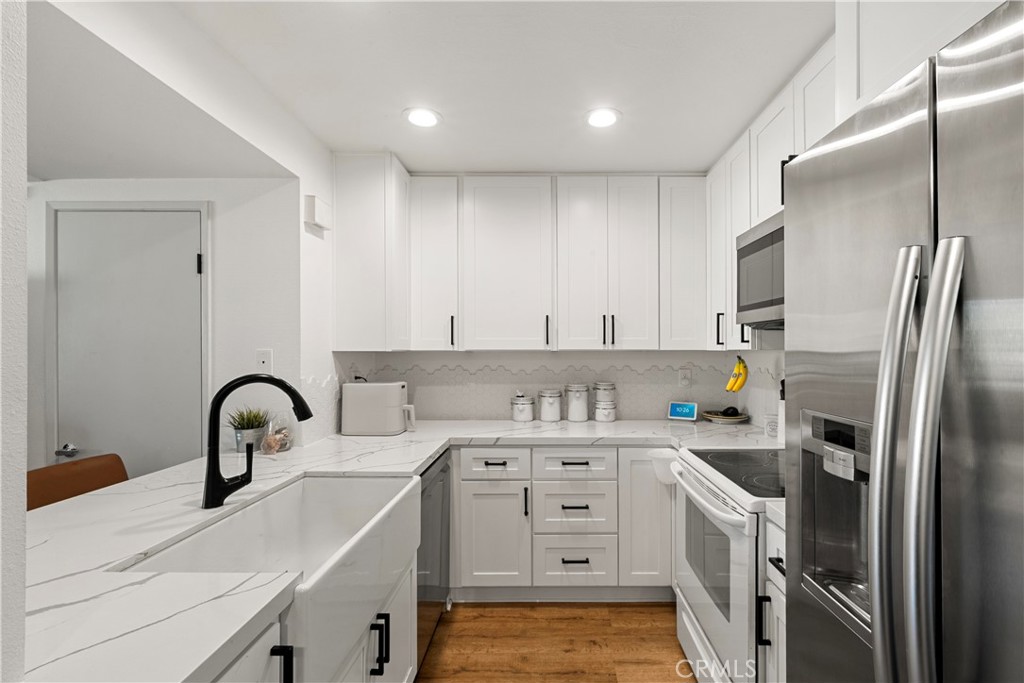 25712 Le Parc #22, Lake Forest CA 92630 - photo 6