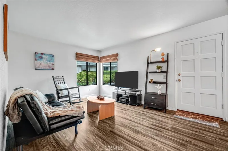 25713 Sycamore Pointe, Lake Forest, CA 92630