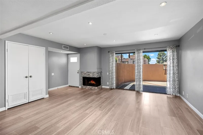 25761 Le Parc 19, Lake Forest, CA 92630
