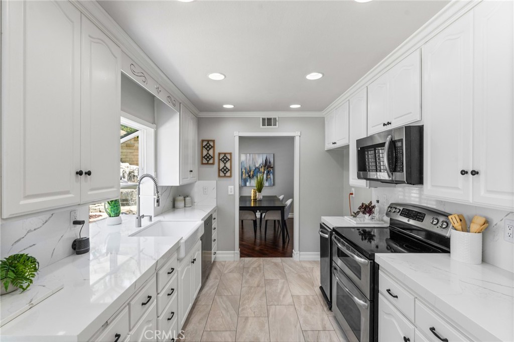25805 Chapel Hill, Lake Forest CA 92630 - photo 14