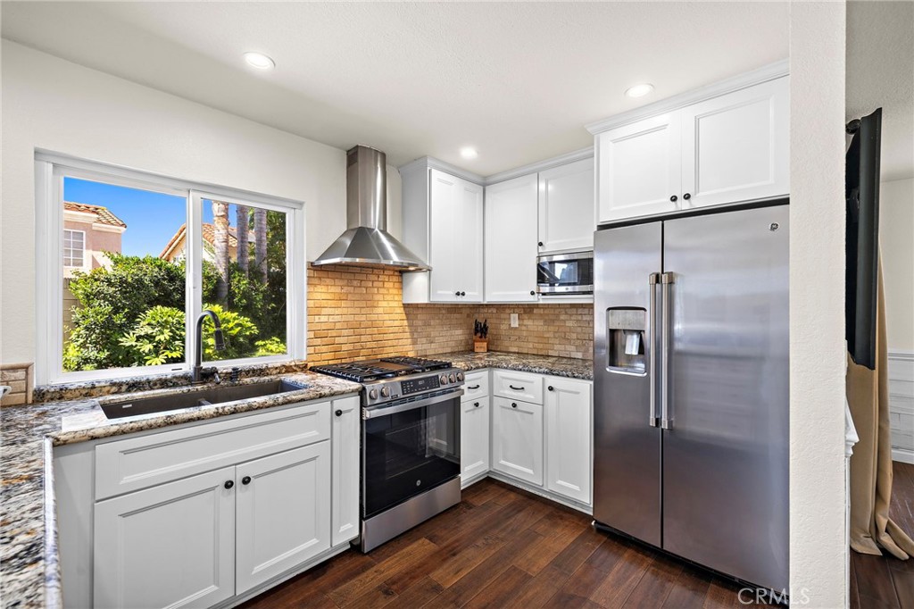26002 Mckenna Court, Lake Forest CA 92630 - photo 3