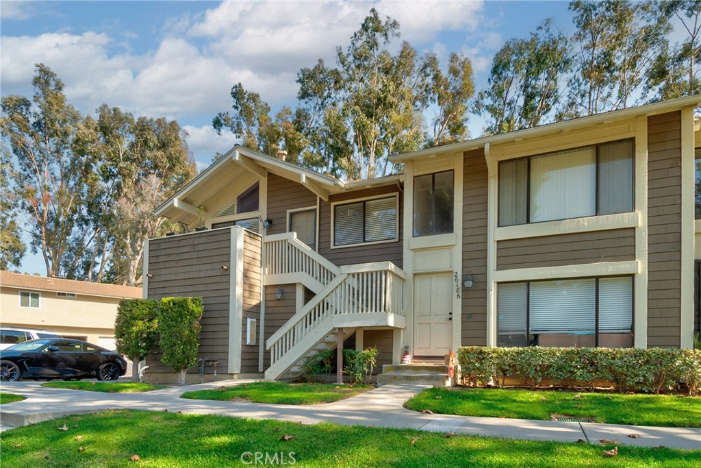 26188 Hillsford Place, Lake Forest CA 92630 - photo 2