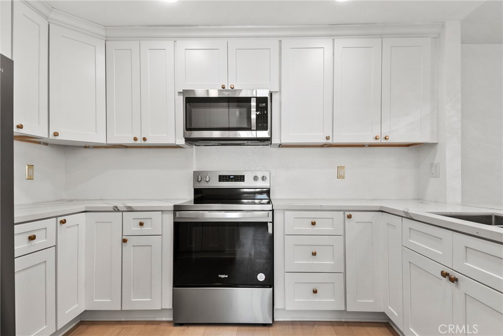26188 Hillsford Place, Lake Forest CA 92630 - photo 11