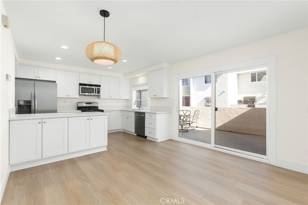 26337 W Grove Cir, Lake Forest CA 92630 - photo 8