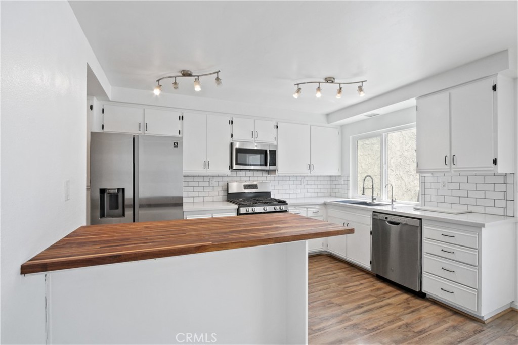 Kitchen - 26398 Waterford Circle CI57, Lake Forest CA 92630 - photo 1