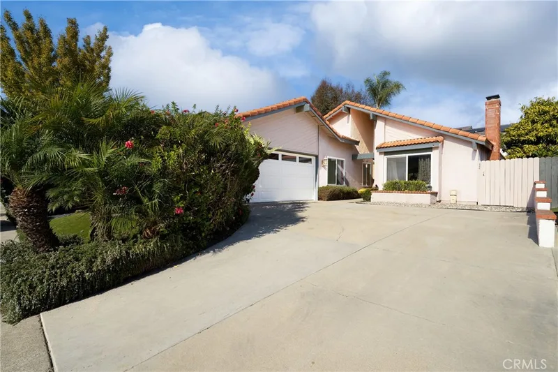 26445 Sandy Creek, Lake Forest, CA 92630
