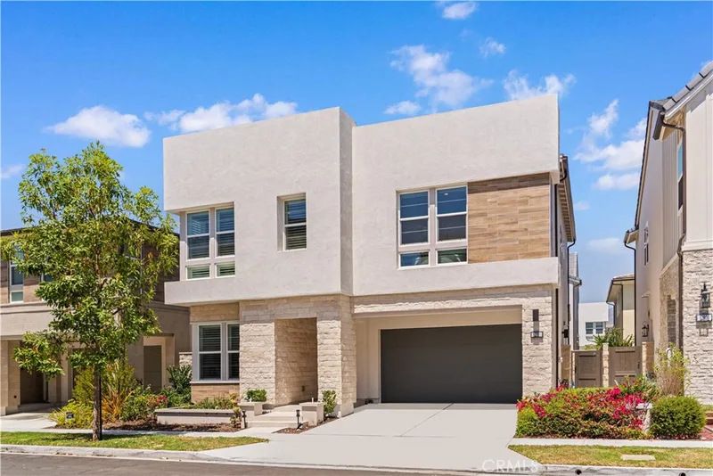 270 Burwood, Lake Forest