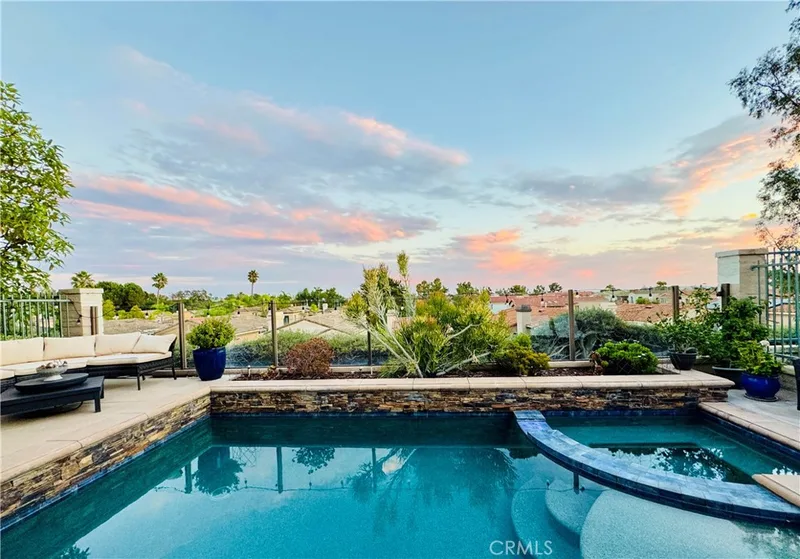 28 Bonita Vista, Lake Forest, CA 92610