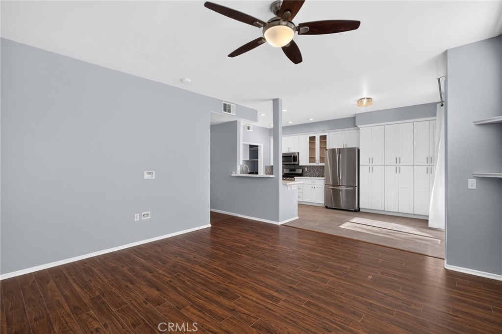 281 Chaumont, Lake Forest CA 92610 - photo 4