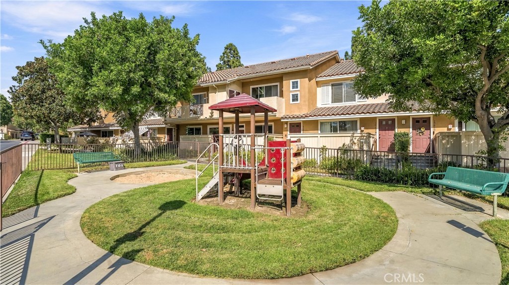 28564 Sorano, Lake Forest CA 92679 - photo 21