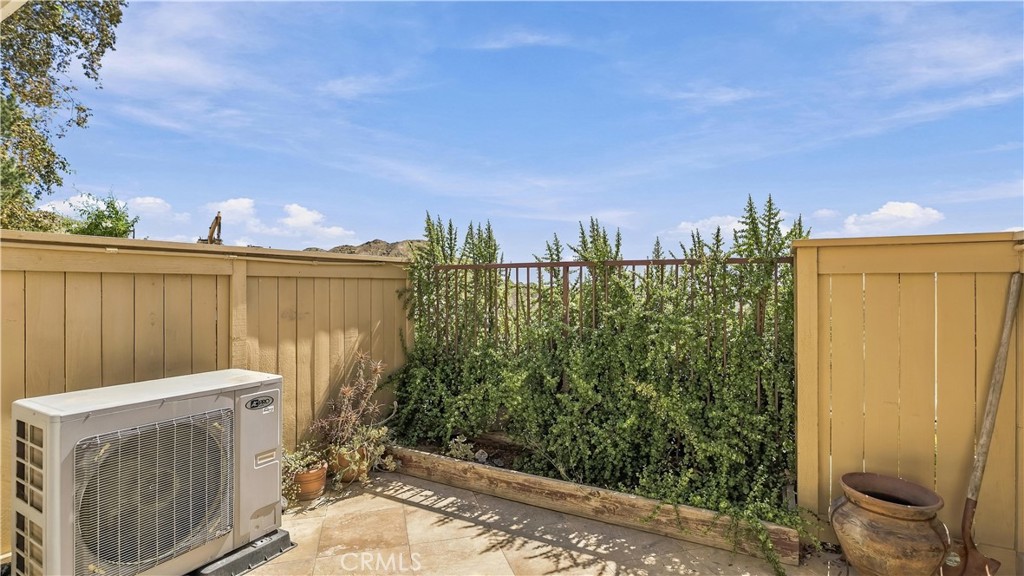 28564 Sorano, Lake Forest CA 92679 - photo 10
