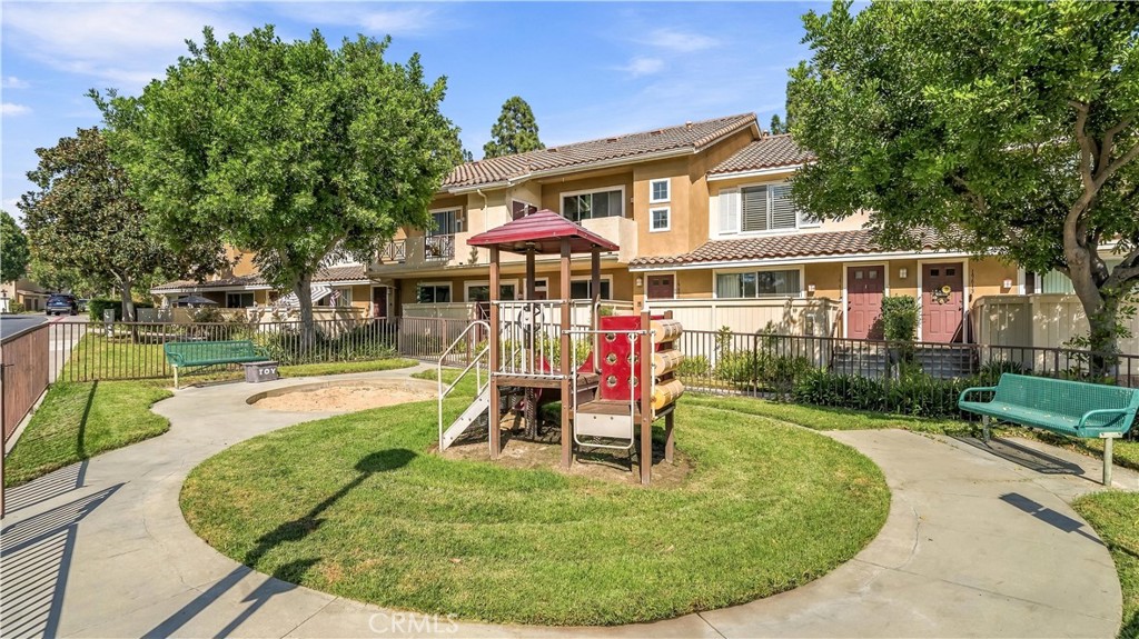 28564 Sorano, Lake Forest CA 92679 - photo 33