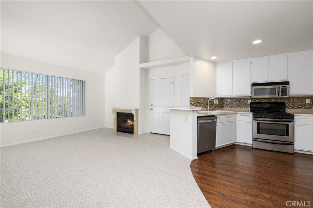 28948 Canyon Lake, Lake Forest CA 92679 - photo 3