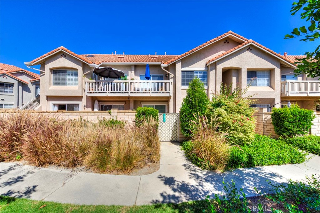 A lovely, well maintained neighborhood...with lots of guest parking too! - 29012 Canyon Ridge 120, Lake Forest CA 92679 - photo 9