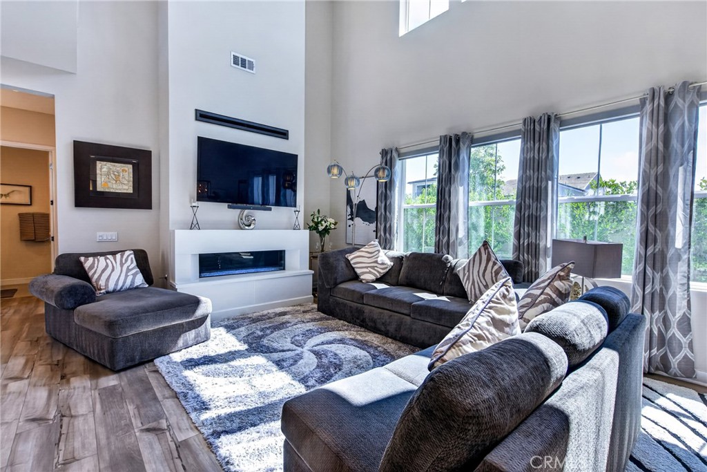 Living Room Fireplace - 291 Fremont, Lake Forest CA 92630 - photo 20