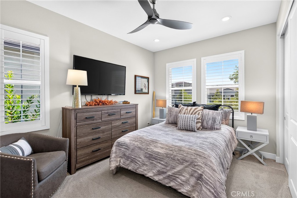 Upstairs Bedoom - 291 Fremont, Lake Forest CA 92630 - photo 38