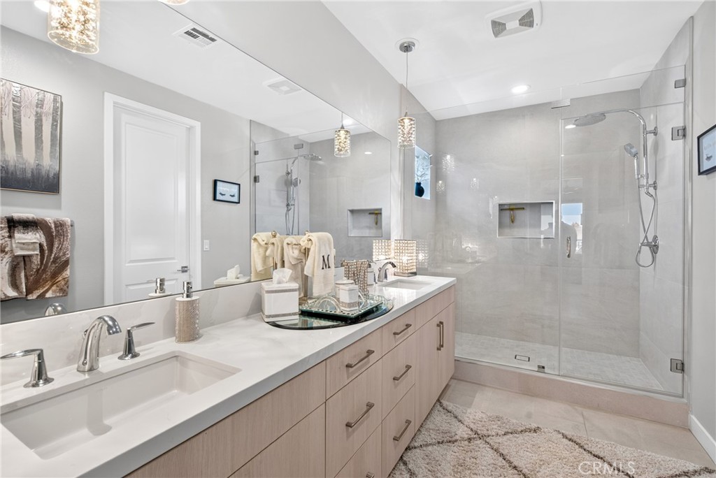 Primary Bathroom - 291 Fremont, Lake Forest CA 92630 - photo 55