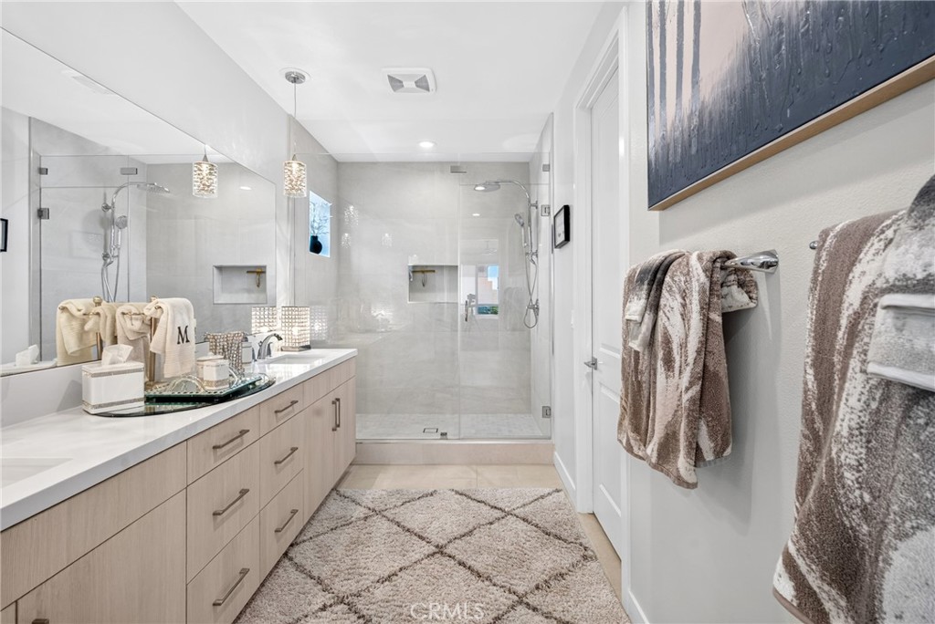 Primary Bathroom - 291 Fremont, Lake Forest CA 92630 - photo 57