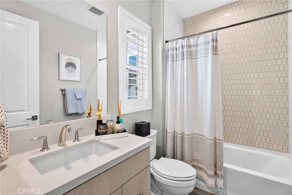2nd bathroom - 291 Fremont, Lake Forest CA 92630 - photo 62