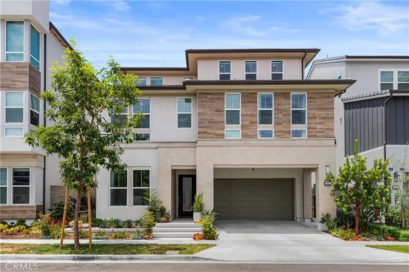 321 Burwood, Lake Forest