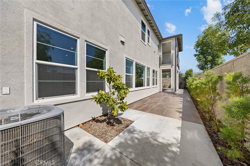 370 Brackens, Lake Forest CA 92630 - photo 15