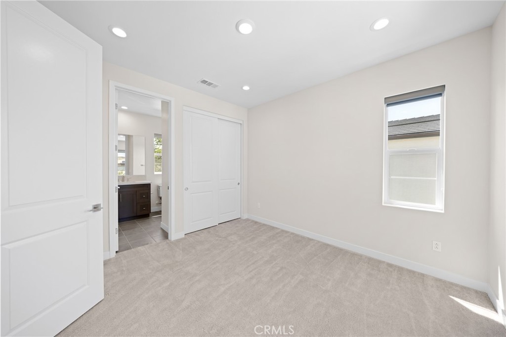 370 Brackens, Lake Forest CA 92630 - photo 29