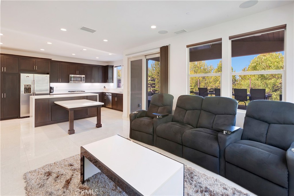 39 Fuchsia, Lake Forest CA 92630 - photo 9