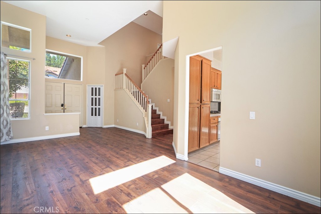 4 Toulon, Lake Forest CA 92610 - photo 5