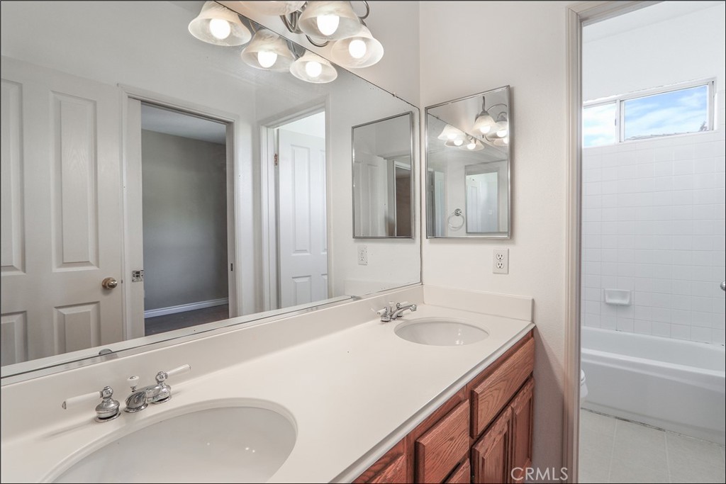 4 Toulon, Lake Forest CA 92610 - photo 19