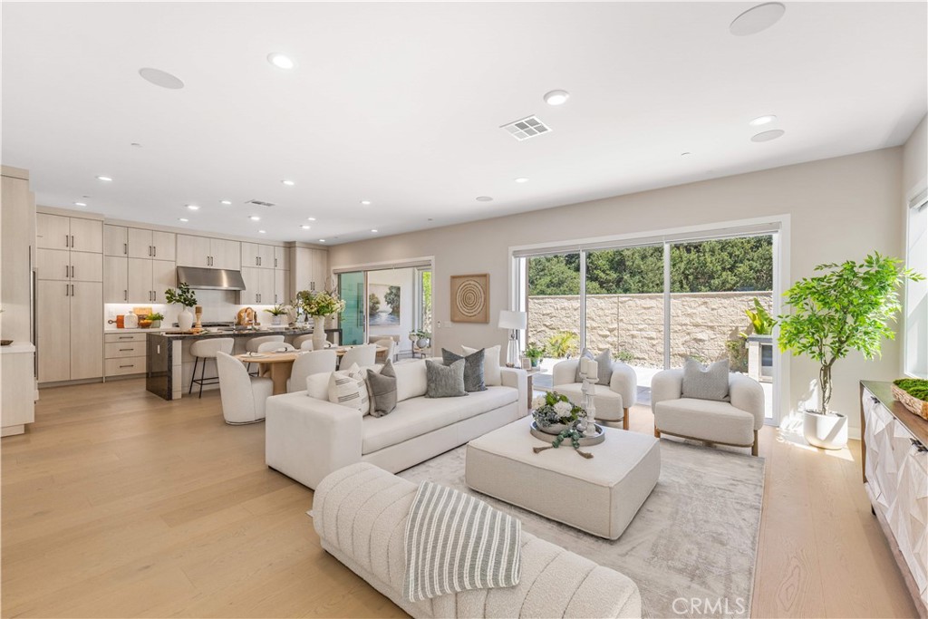 400 Riverbend, Lake Forest CA 92630 - photo 8