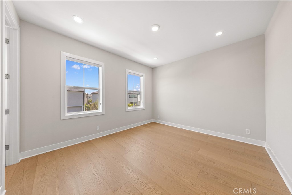 400 Riverbend, Lake Forest CA 92630 - photo 22