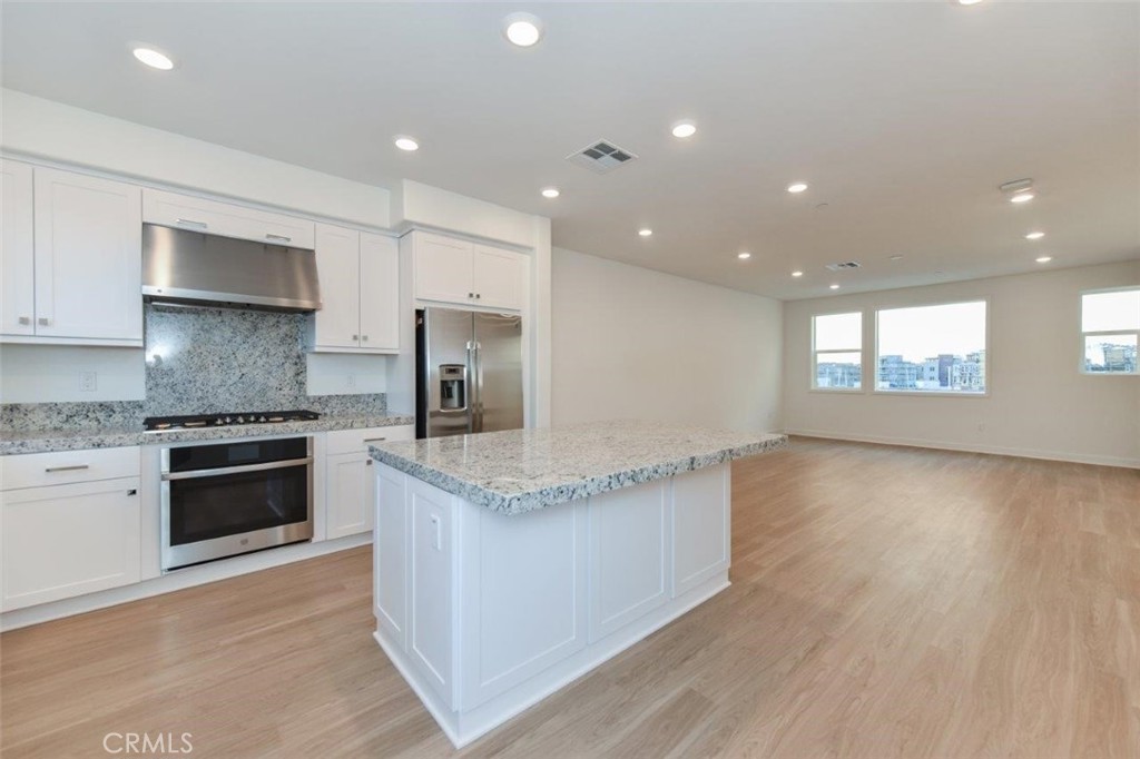 415 Palermo, Lake Forest CA 92630 - photo 2