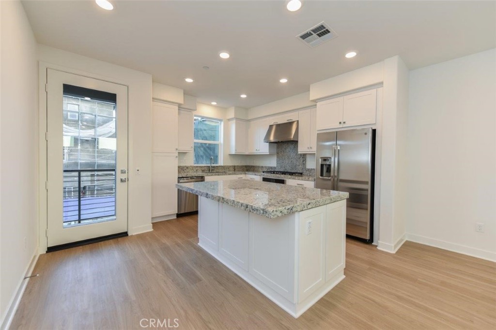 415 Palermo, Lake Forest CA 92630 - photo 7