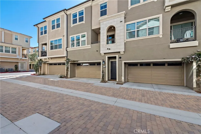 420 Coyote Pass, Lake Forest, CA 92610