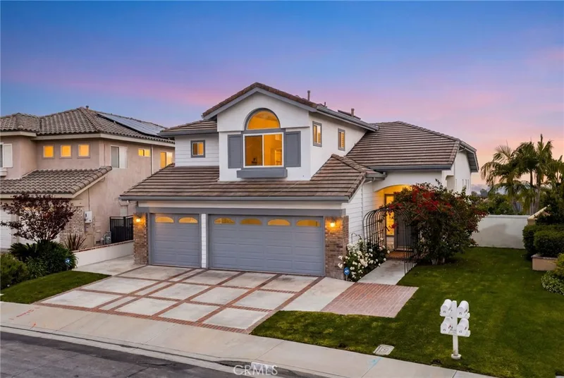 51 La Perla, Lake Forest, CA 92610