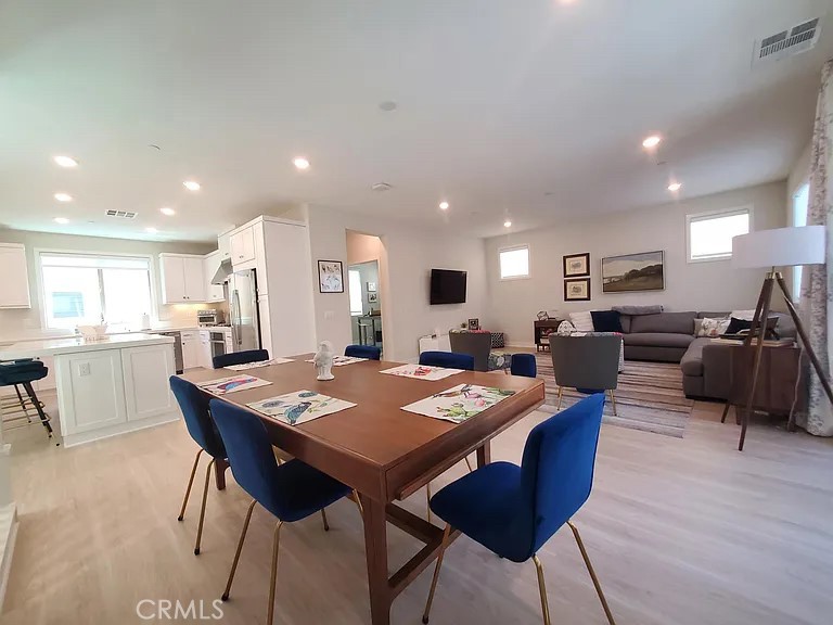 540 Catalonia, Lake Forest CA 92630 - photo 6