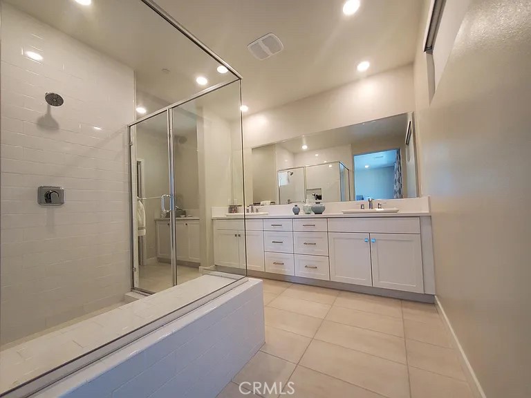 540 Catalonia, Lake Forest CA 92630 - photo 9