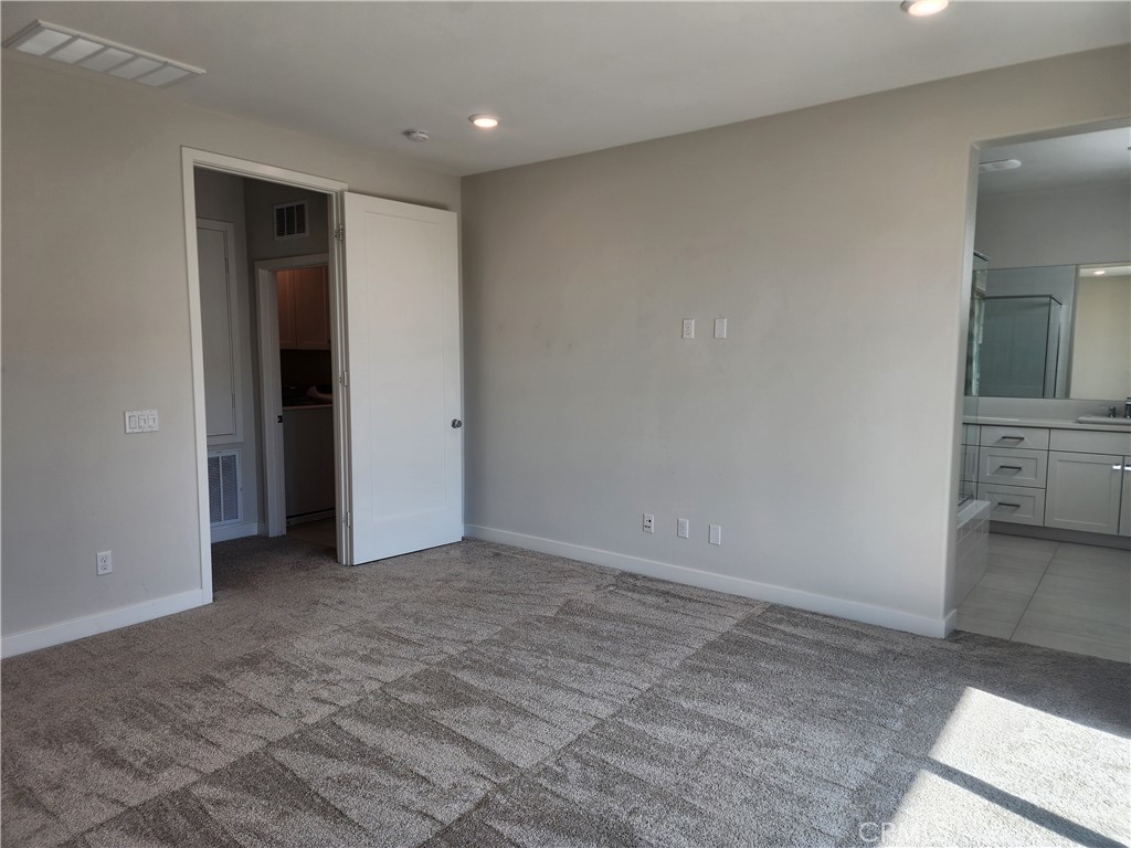 540 Catalonia, Lake Forest CA 92630 - photo 27