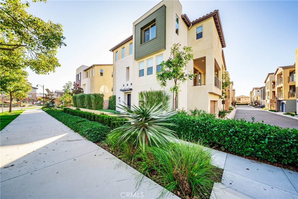 590 Catalonia, Lake Forest CA 92630 - photo 1