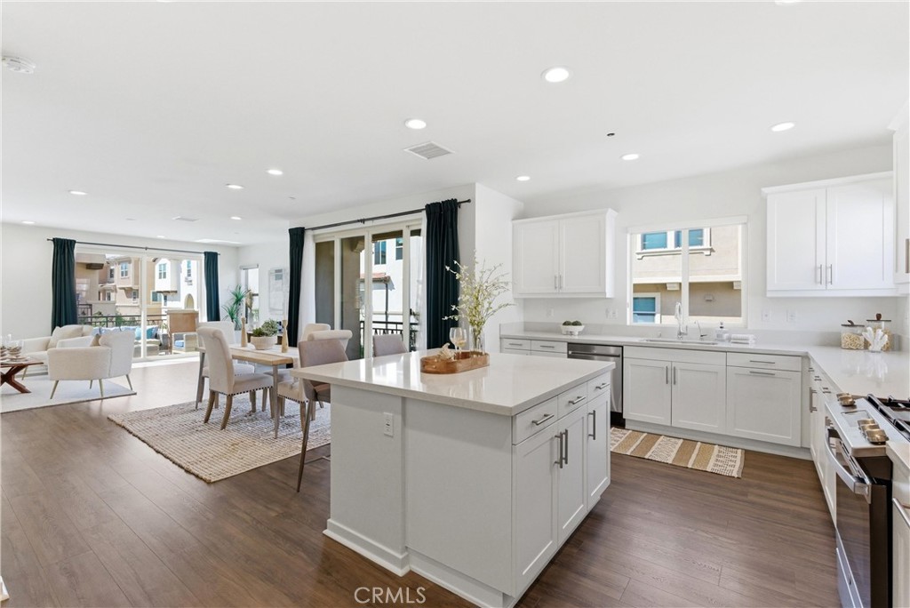 600 Shadowbrook, Lake Forest CA 92610 - photo 5