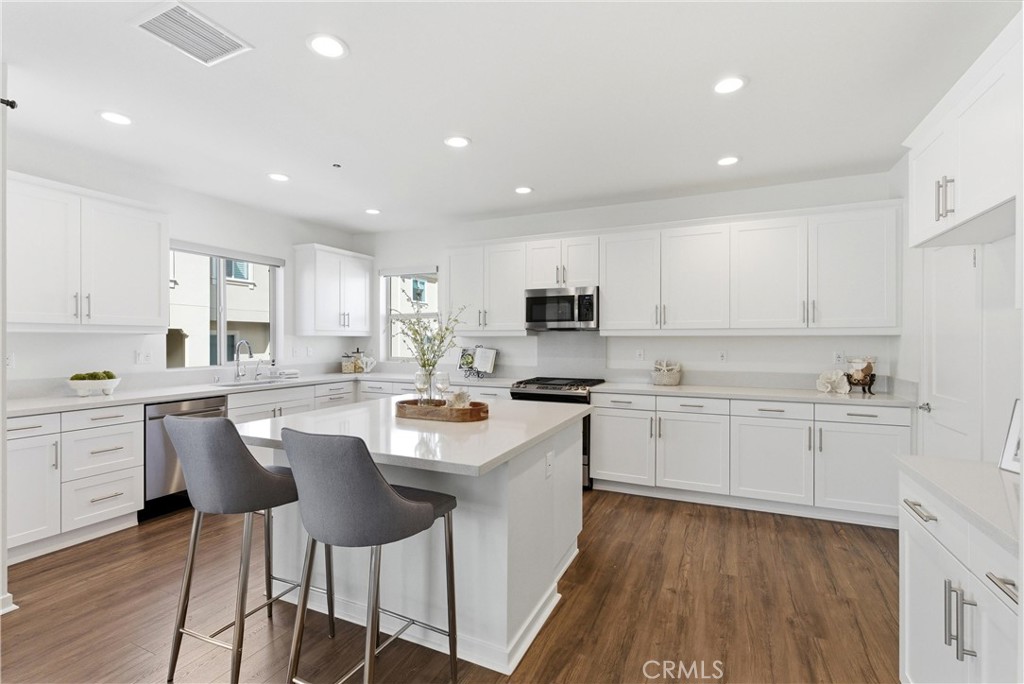 600 Shadowbrook, Lake Forest CA 92610 - photo 6
